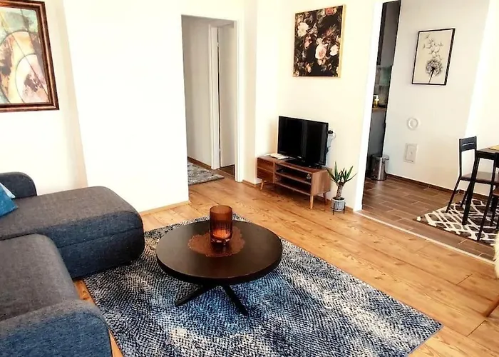 Tizza - Modern Flat Above The Center Apartmán